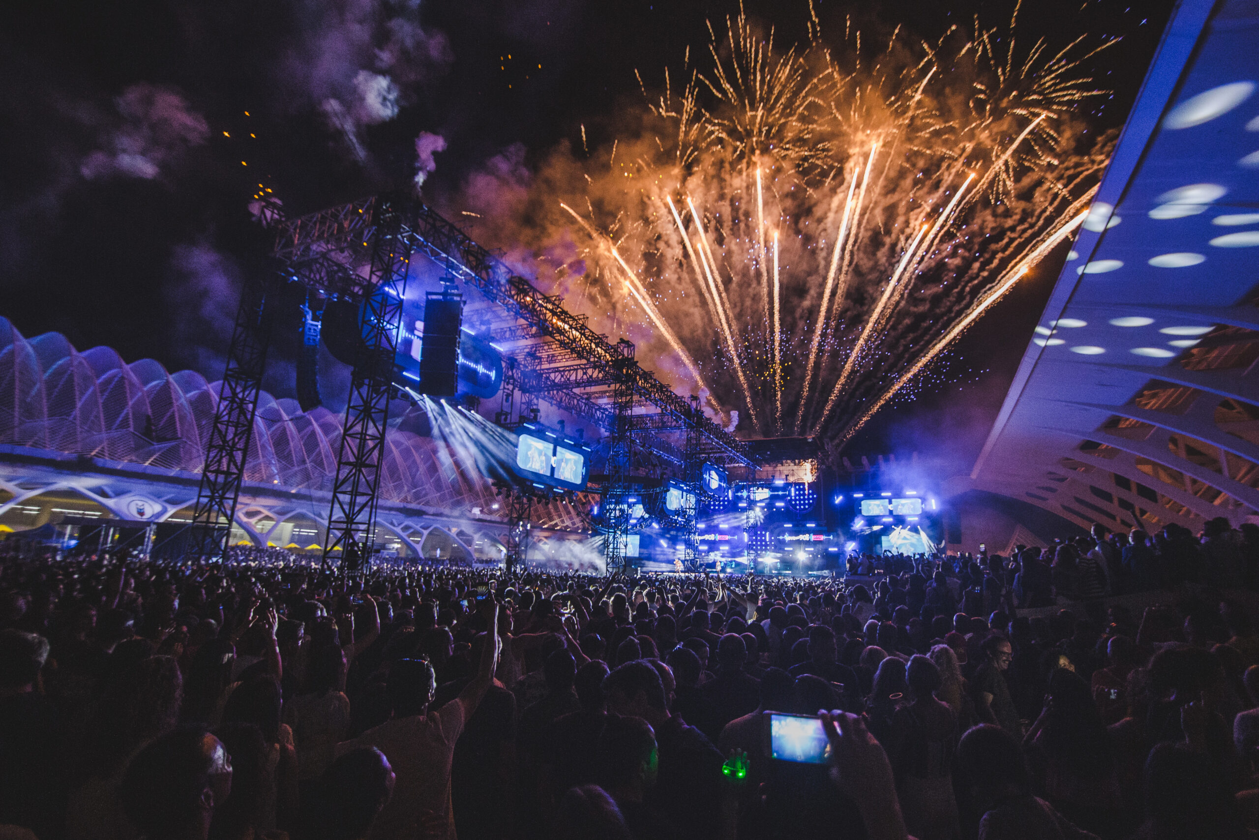 aforo love 90 valencia